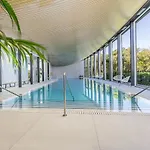 Vivi Homes - Alessio Pool, Sauna, Spa, Gym & דירה *