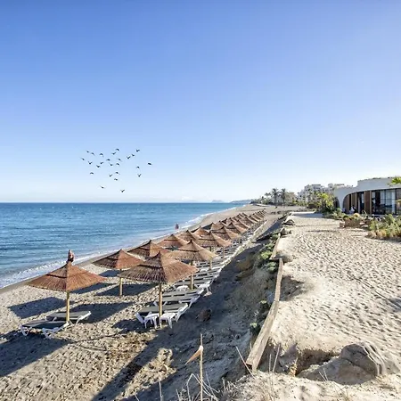 Vivi Homes - Alessio Pool, Sauna, Spa, Gym & Appartamento