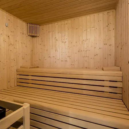 Vivi Homes - Alessio Pool, Sauna, Spa, Gym & * Estepona