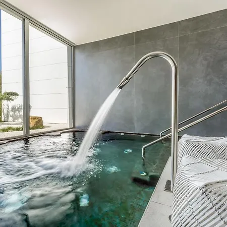 Vivi Homes - Alessio Pool, Sauna, Spa, Gym & Appartamento Estepona