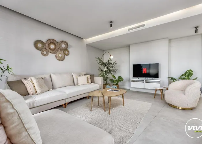 Apartamento Vivi Homes - Alessio Pool, Sauna, Spa, Gym & Estepona