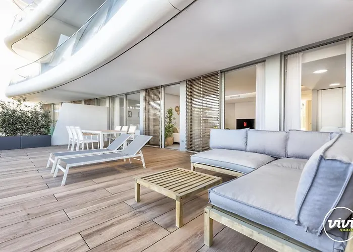 Vivi Homes - Alessio Pool, Sauna, Spa, Gym & Apartamento Estepona