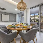 Appartement Vivi Homes - Alessio Pool, Sauna, Spa, Gym & Estepona