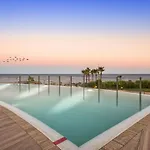 Vivi Homes - Alessio Pool, Sauna, Spa, Gym &