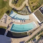 Vivi Homes - Alessio Pool, Sauna, Spa, Gym & Appartement