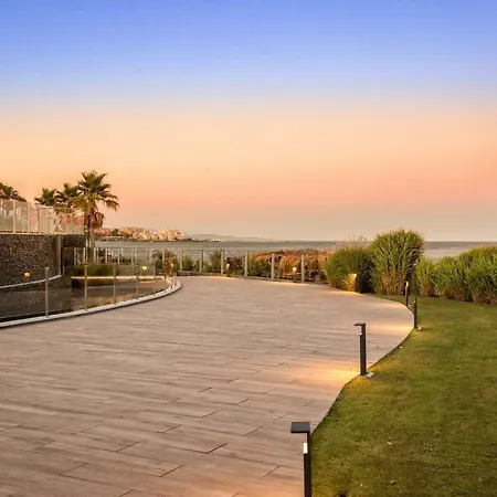 Vivi Homes - Alessio Pool, Sauna, Spa, Gym & Appartement