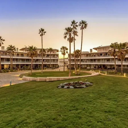 Apartmán Vivi Homes - Alessio Pool, Sauna, Spa, Gym &