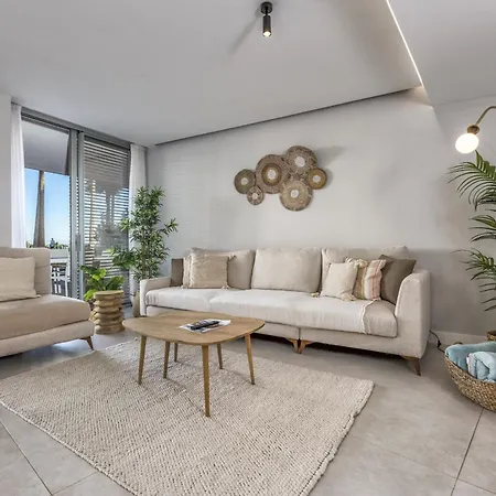 Vivi Homes - Alessio Pool, Sauna, Spa, Gym & * Estepona