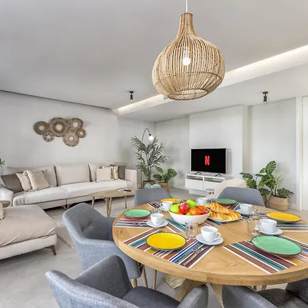 Vivi Homes - Alessio Pool, Sauna, Spa, Gym & Appartement *