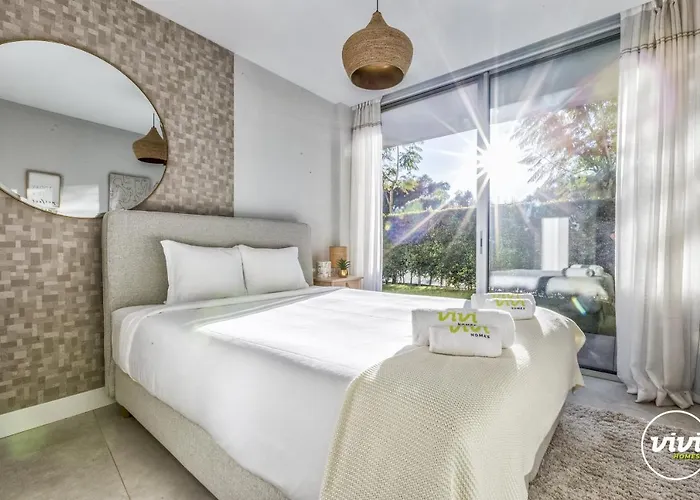 Vivi Homes - Alessio Pool, Sauna, Spa, Gym &