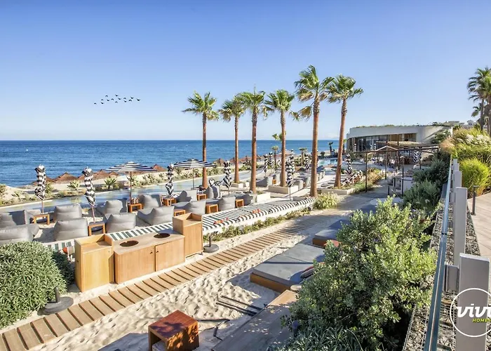 Apartment Vivi Homes - Alessio Pool, Sauna, Spa, Gym &