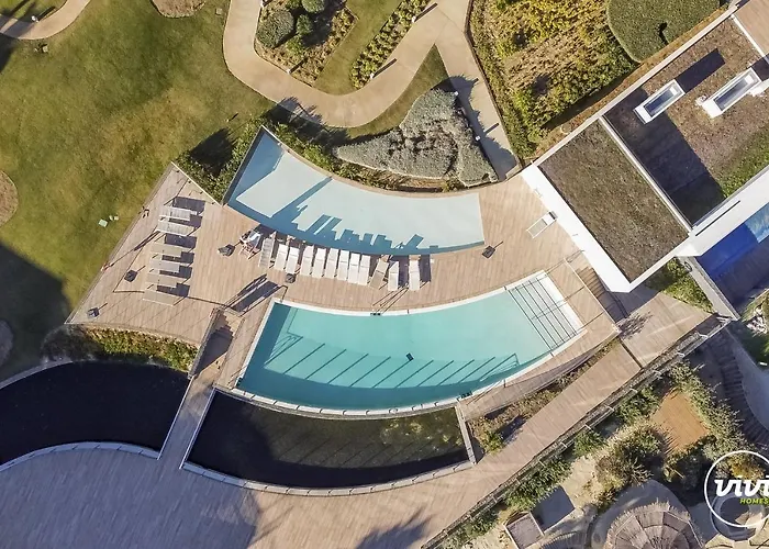 Vivi Homes - Alessio Pool, Sauna, Spa, Gym & Apartment