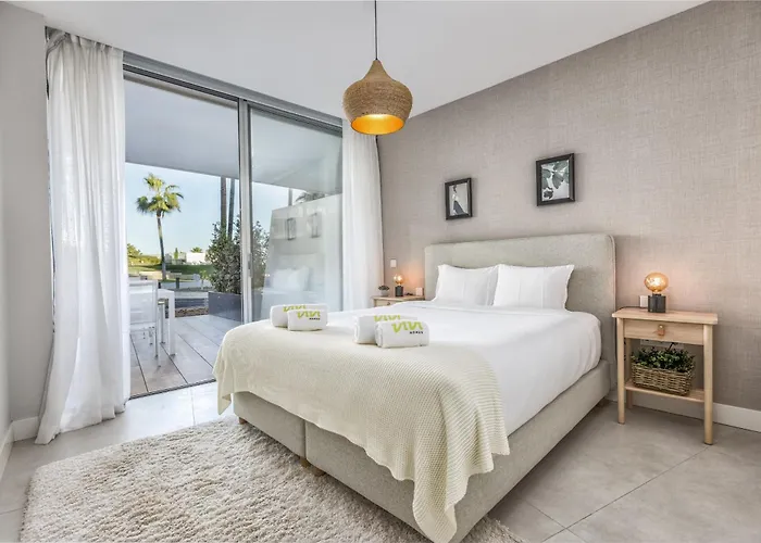 Vivi Homes - Alessio Pool, Sauna, Spa, Gym &