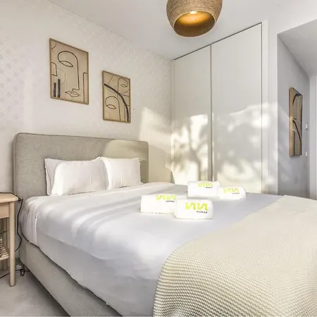 Vivi Homes - Alessio Pool, Sauna, Spa, Gym & Lejlighed Estepona
