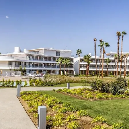 Vivi Homes - Alessio Pool, Sauna, Spa, Gym & Apartment Estepona