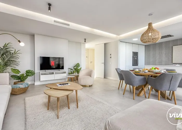 Vivi Homes - Alessio Pool, Sauna, Spa, Gym & Estepona